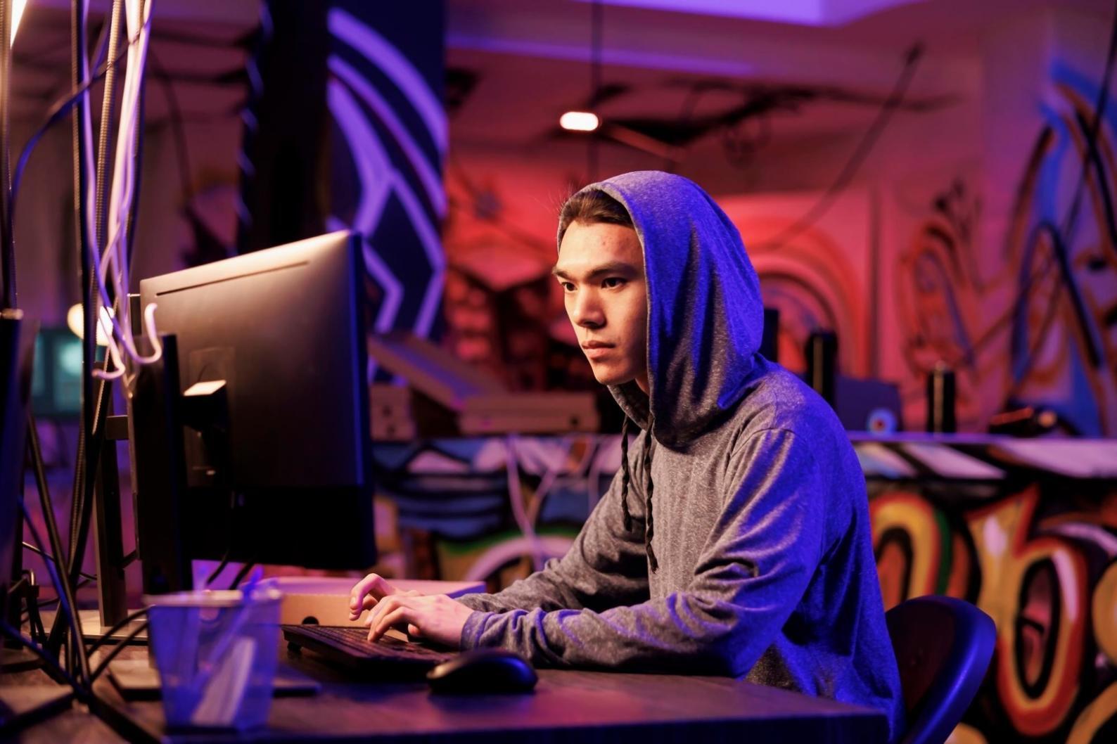 Quest Beyond Horizons gameplay showing character exploration through mystical forest environment